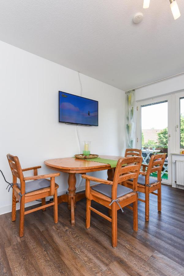 Ferienwohnungen Im Haus Ankerplatz Esens Exteriör bild