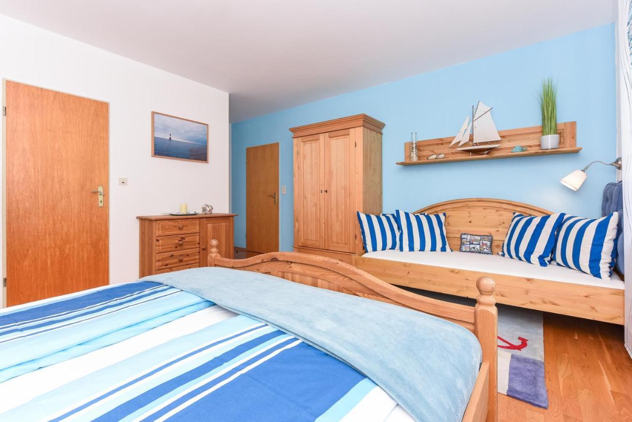 Ferienwohnungen Im Haus Ankerplatz Esens Exteriör bild
