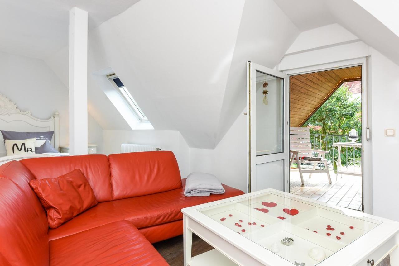 Ferienwohnungen Im Haus Ankerplatz Esens Exteriör bild